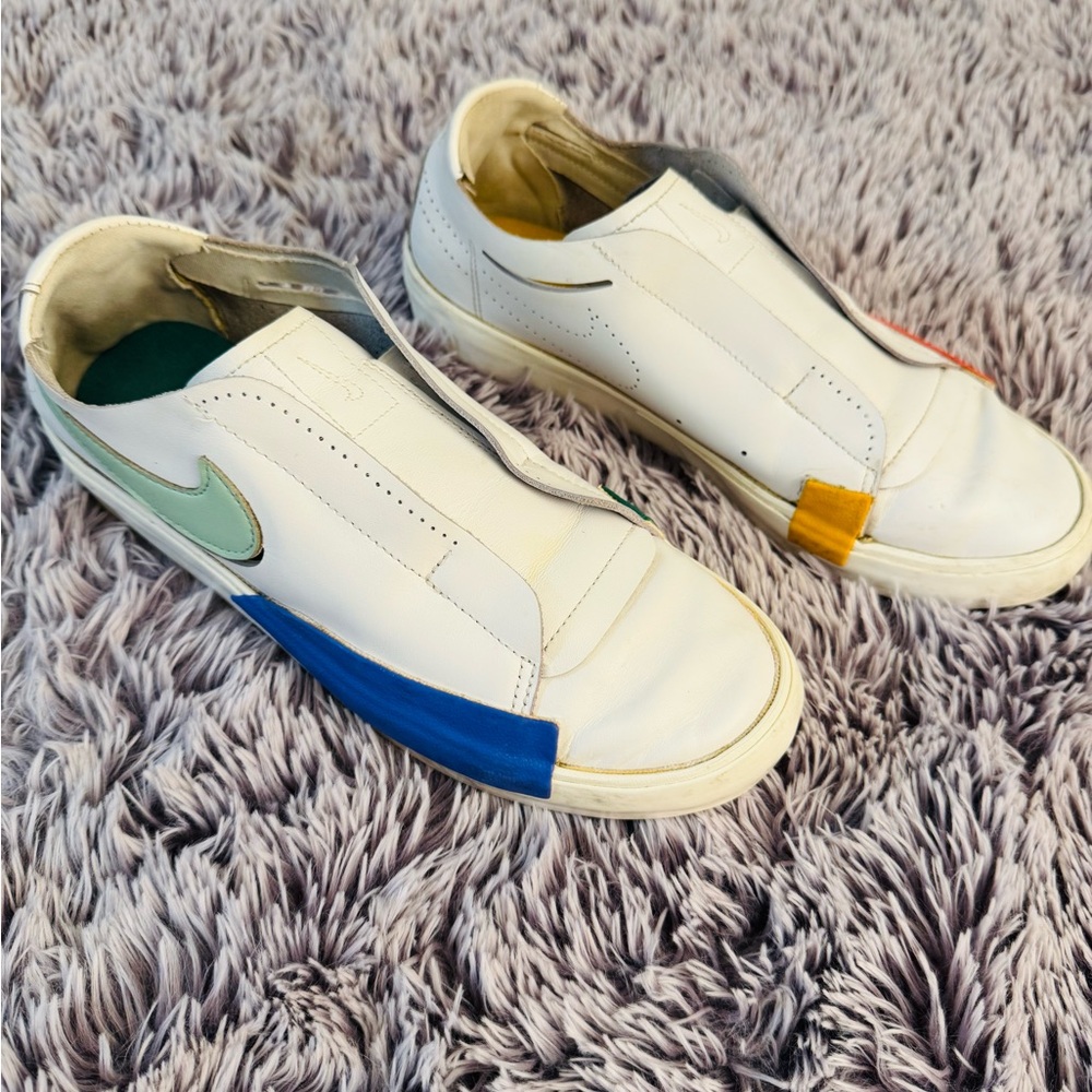 NIKE BLAZER SLIP